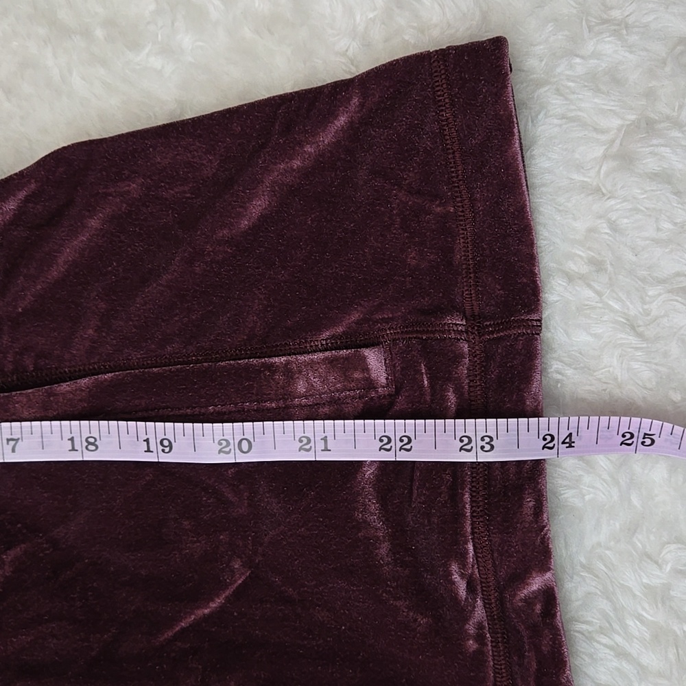 Lululemon Purple Velvet Full Zip Jacket, Womens 8 - Picture 6 of 12